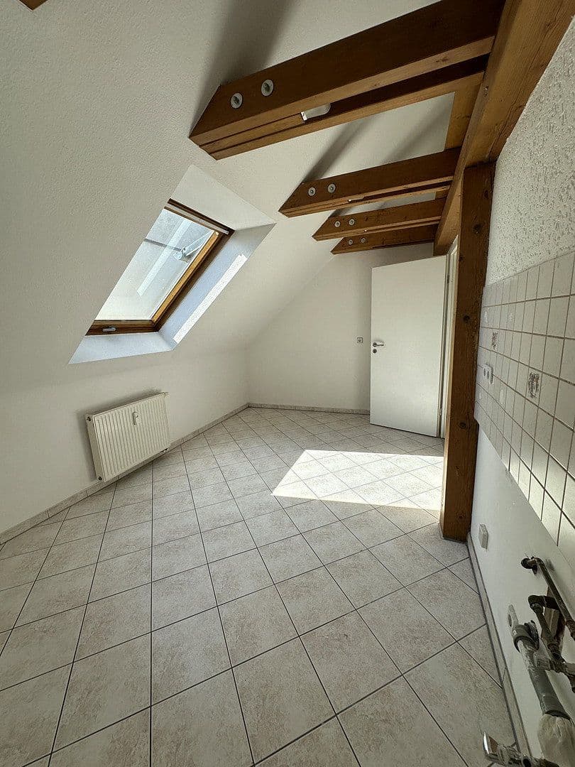 Prenájom bytu 3-izbový 94 m², Neumarkt 9, Lichtenstein/Sachsen, Sasko Prenájom bytu 3-izbový 94 m², Neumarkt 9, Lichtenstein/Sachsen, Sasko