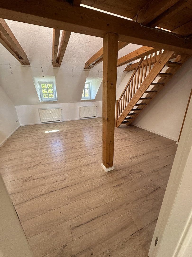 Prenájom bytu 3-izbový 94 m², Neumarkt 9, Lichtenstein/Sachsen, Sasko Prenájom bytu 3-izbový 94 m², Neumarkt 9, Lichtenstein/Sachsen, Sasko
