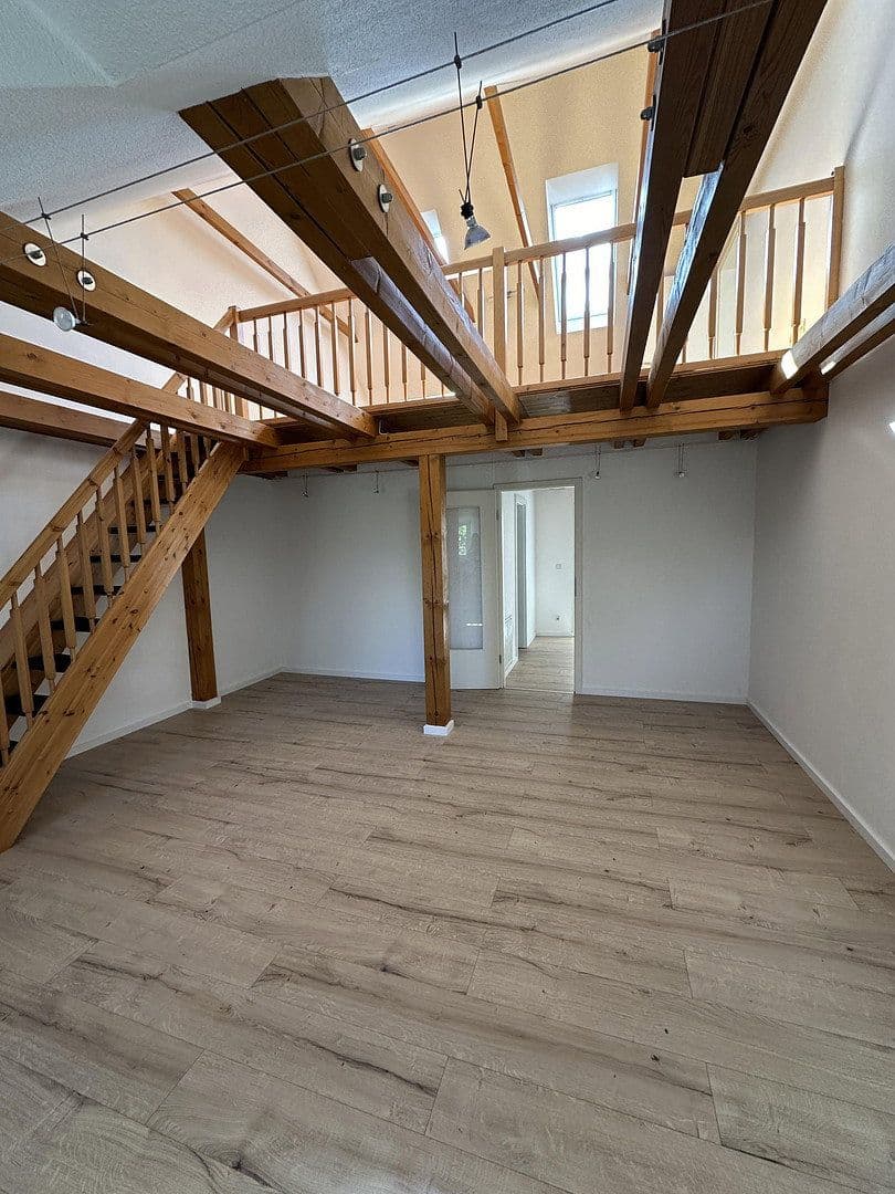 Prenájom bytu 3-izbový 94 m², Neumarkt 9, Lichtenstein/Sachsen, Sasko Prenájom bytu 3-izbový 94 m², Neumarkt 9, Lichtenstein/Sachsen, Sasko