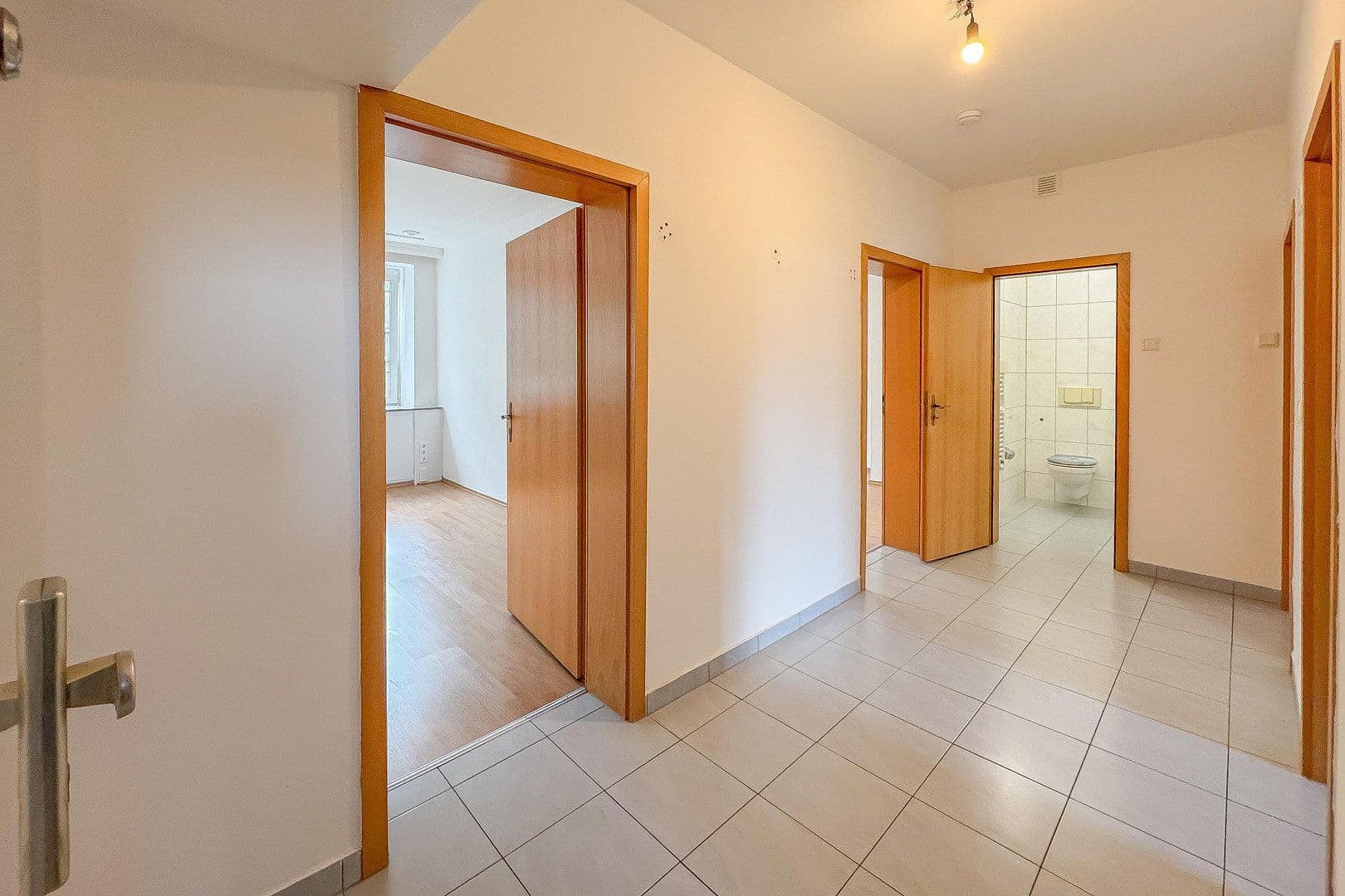 Prenájom bytu 3-izbový 88 m², Ruhrstraße 13-15, Witten, Severné Porýnie - Westfálsko Prenájom bytu 3-izbový 88 m², Ruhrstraße 13-15, Witten, Severné Porýnie - Westfálsko