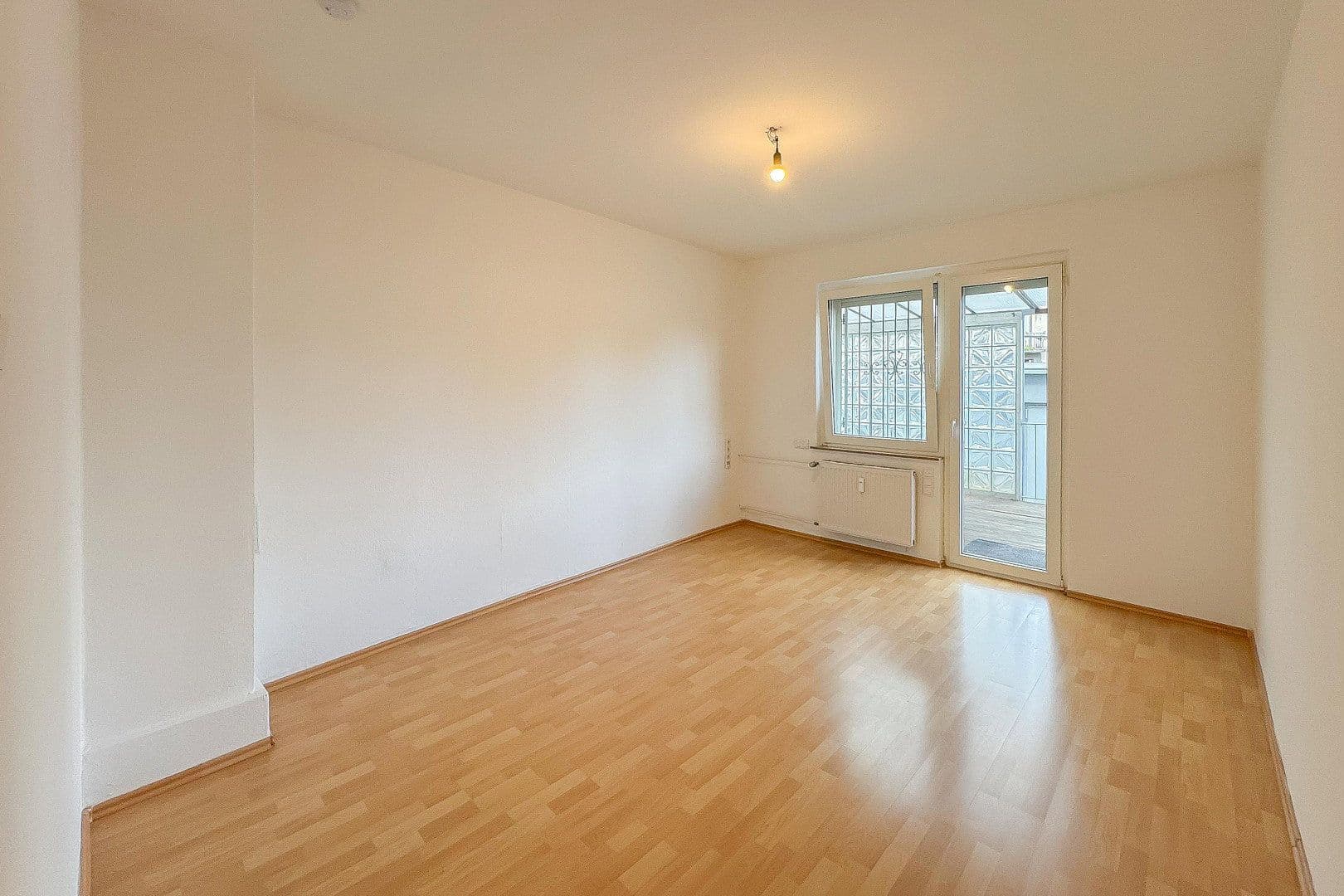 Prenájom bytu 3-izbový 88 m², Ruhrstraße 13-15, Witten, Severné Porýnie - Westfálsko Prenájom bytu 3-izbový 88 m², Ruhrstraße 13-15, Witten, Severné Porýnie - Westfálsko