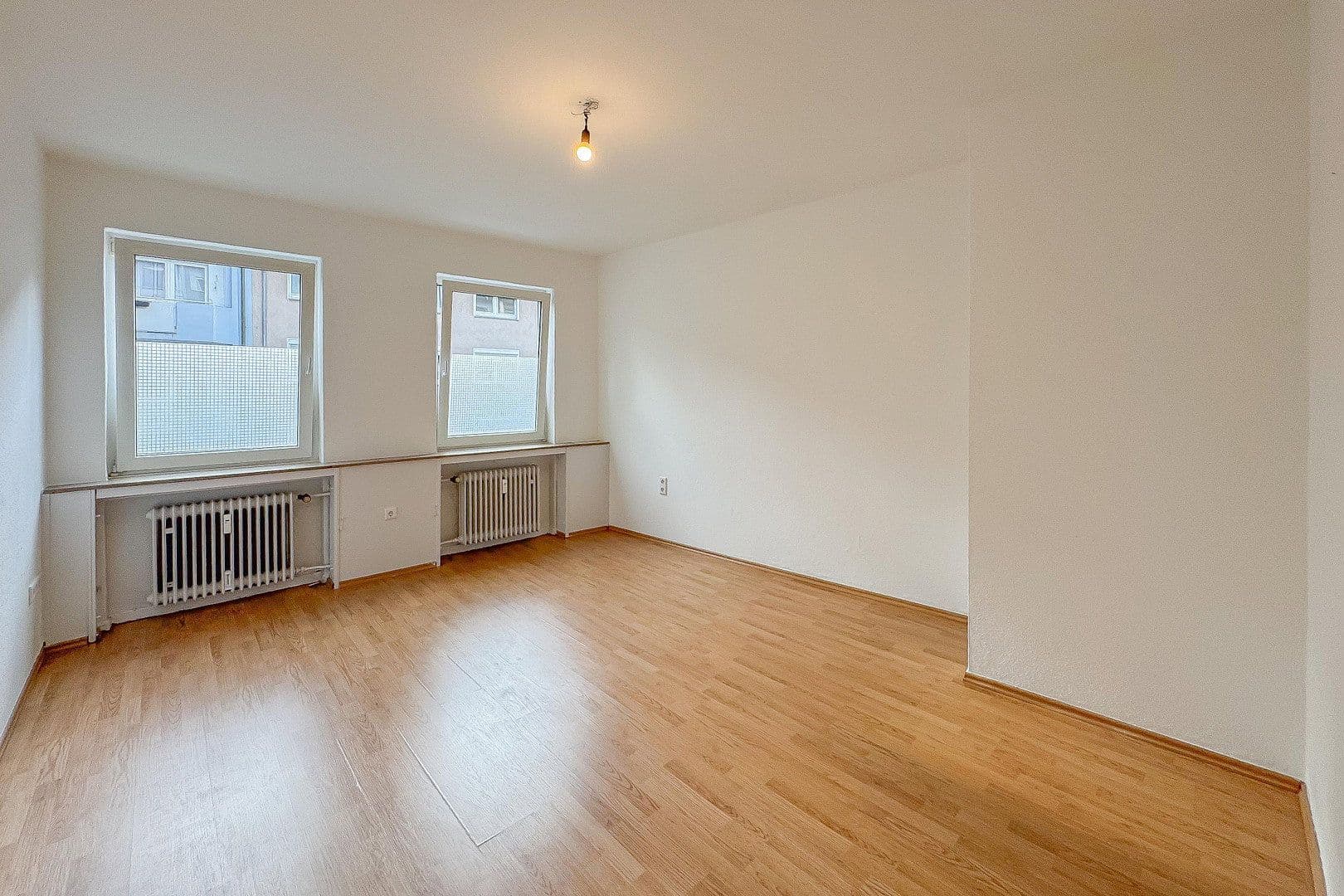 Prenájom bytu 3-izbový 88 m², Ruhrstraße 13-15, Witten, Severné Porýnie - Westfálsko Prenájom bytu 3-izbový 88 m², Ruhrstraße 13-15, Witten, Severné Porýnie - Westfálsko