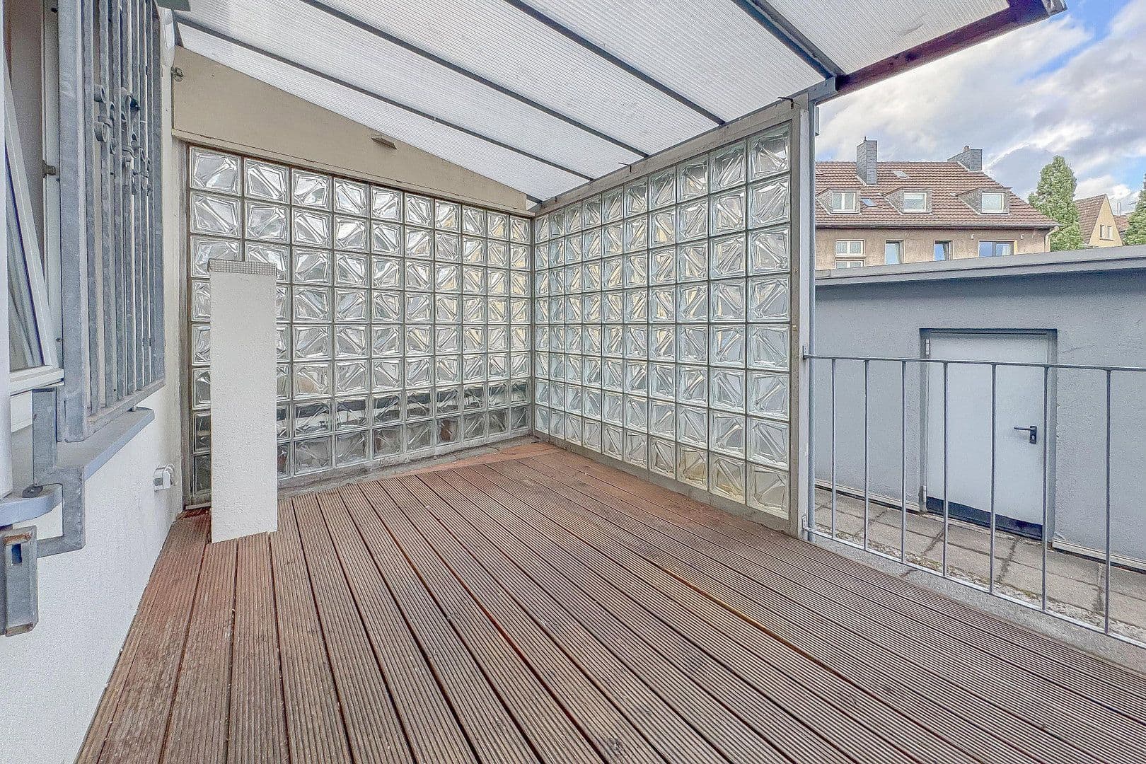 Prenájom bytu 3-izbový 88 m², Ruhrstraße 13-15, Witten, Severné Porýnie - Westfálsko Prenájom bytu 3-izbový 88 m², Ruhrstraße 13-15, Witten, Severné Porýnie - Westfálsko