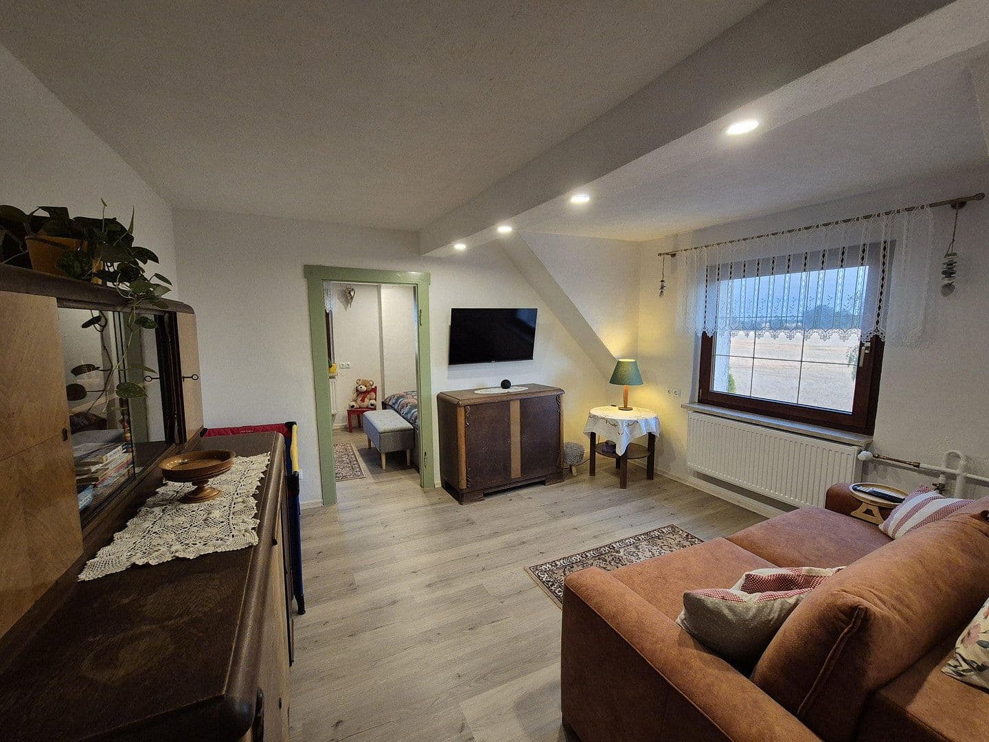 Predaj domu 270 m², pozemok 3.049 m², Annaburg, Sasko-Anhaltsko Predaj domu 270 m², pozemok 3.049 m², Annaburg, Sasko-Anhaltsko