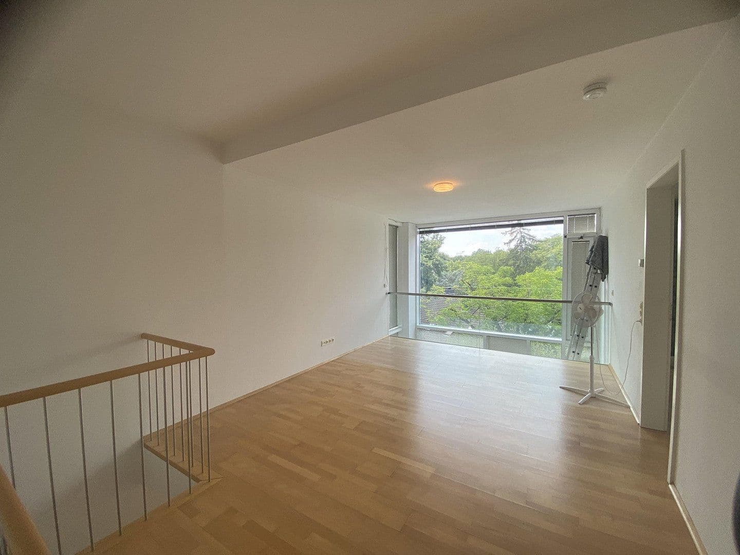 Prenájom bytu 3-izbový 115 m², Wiesbaden, Hesensko Prenájom bytu 3-izbový 115 m², Wiesbaden, Hesensko