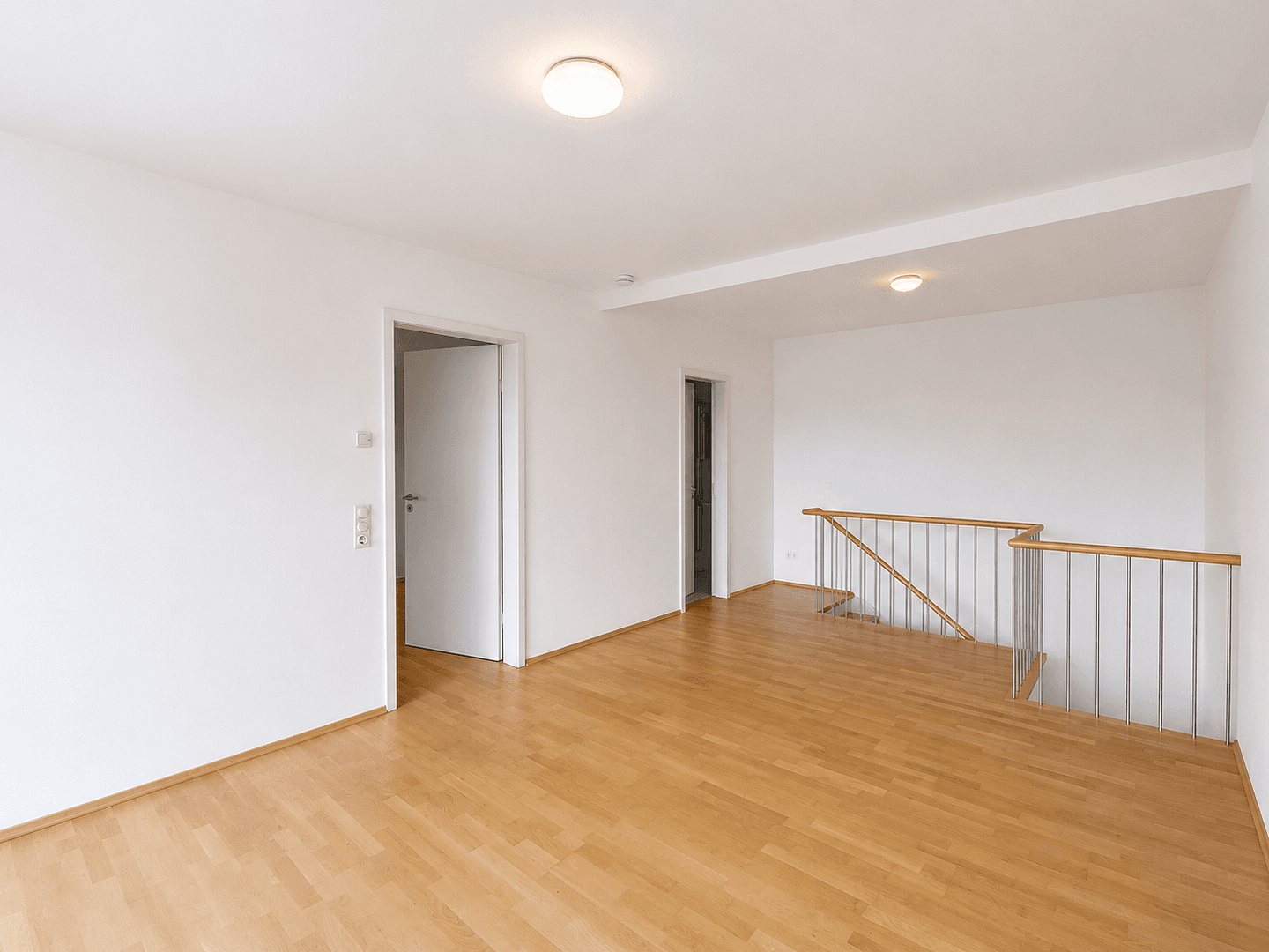 Prenájom bytu 3-izbový 115 m², Wiesbaden, Hesensko Prenájom bytu 3-izbový 115 m², Wiesbaden, Hesensko