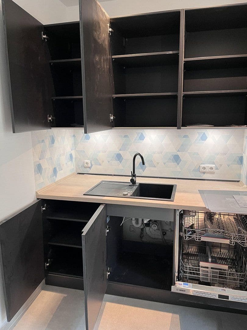 Prenájom bytu 2-izbový 55 m², Nordendstrasse 18, Frankfurt am Main, Hesensko Prenájom bytu 2-izbový 55 m², Nordendstrasse 18, Frankfurt am Main, Hesensko