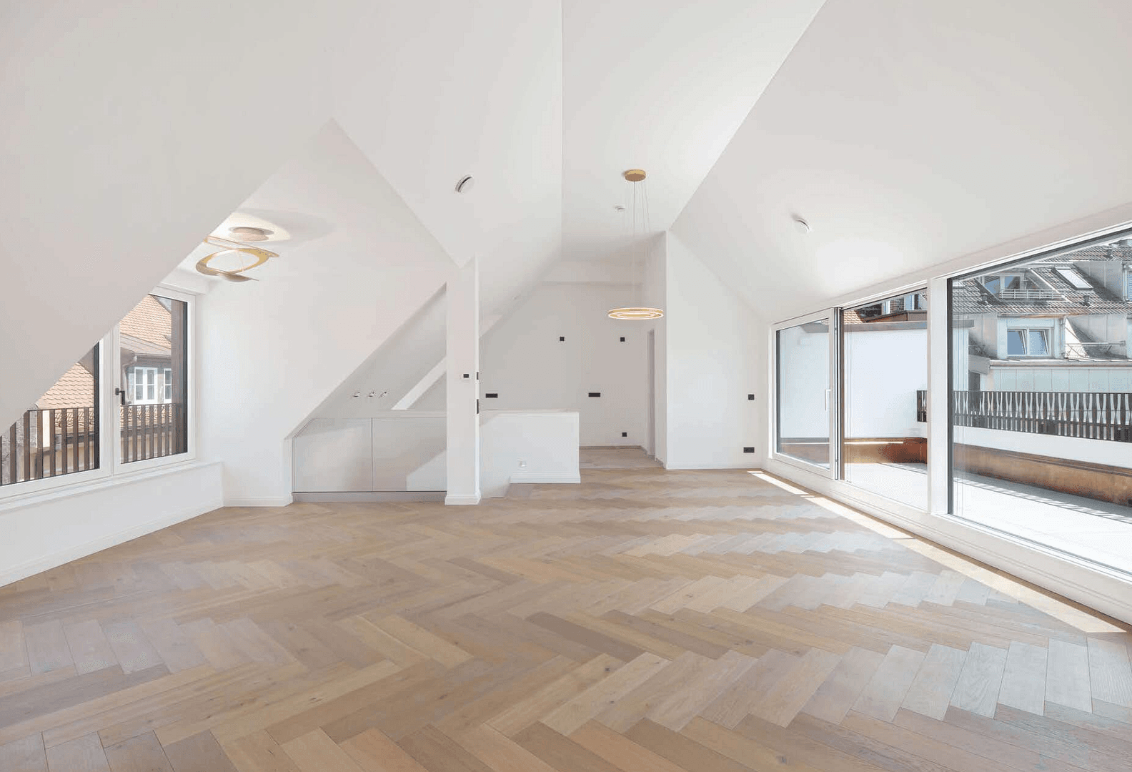 Prenájom bytu 4-izbový 150 m², Riedlstraße 3, München, Bavorsko Prenájom bytu 4-izbový 150 m², Riedlstraße 3, München, Bavorsko