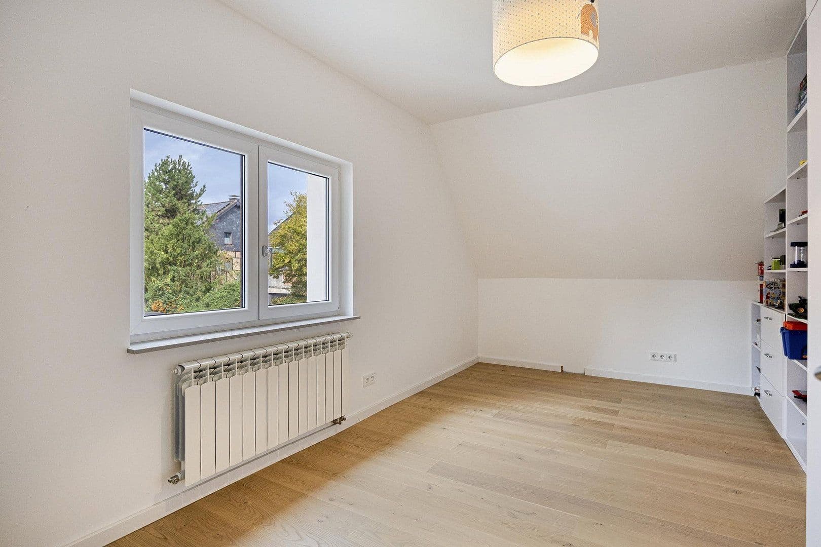 Predaj domu 157 m², pozemok 890 m², Theisenkreuzweg 9, Bornheim, Severné Porýnie - Westfálsko Predaj domu 157 m², pozemok 890 m², Theisenkreuzweg 9, Bornheim, Severné Porýnie - Westfálsko