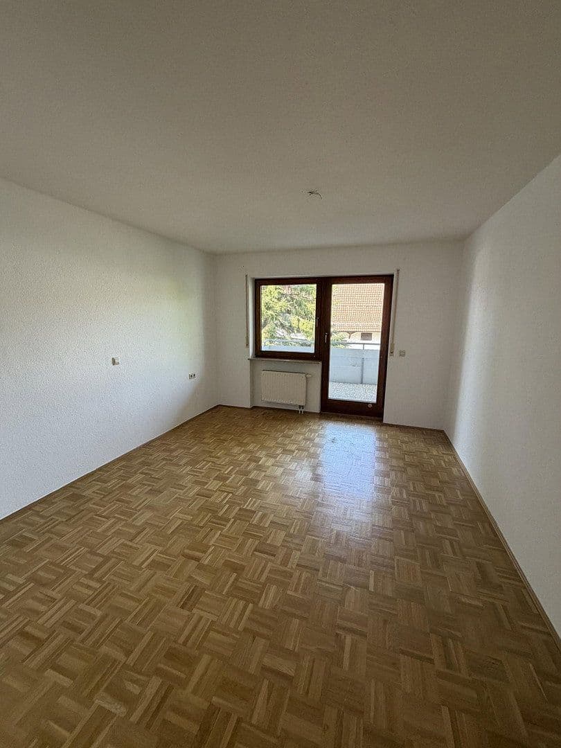 Predaj bytu 4-izbový 97 m², Alte Schulstr. 11, Zimmern ob Rottweil, Bádensko-Wurttembersko Predaj bytu 4-izbový 97 m², Alte Schulstr. 11, Zimmern ob Rottweil, Bádensko-Wurttembersko