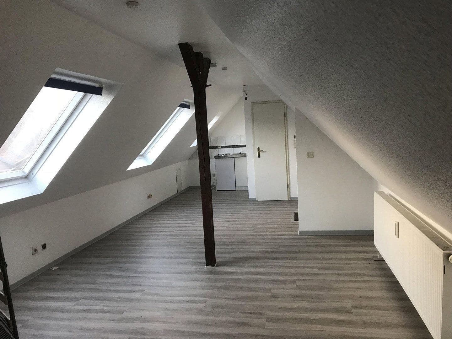 Prenájom bytu 1-izbový 40 m², Bielefeld, Severné Porýnie - Westfálsko Prenájom bytu 1-izbový 40 m², Bielefeld, Severné Porýnie - Westfálsko