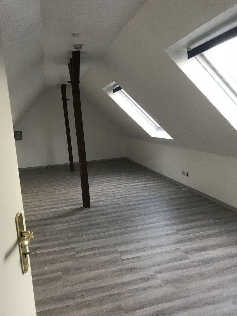 Prenájom bytu 1-izbový 40 m², Bielefeld, Severné Porýnie - Westfálsko Prenájom bytu 1-izbový 40 m², Bielefeld, Severné Porýnie - Westfálsko