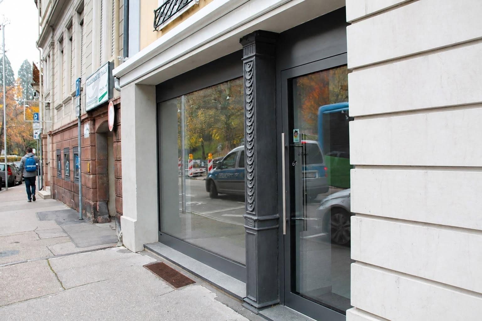 Prenájom kancelárie 33 m², Luisenstr. 24, Baden-Baden, Bádensko-Wurttembersko Prenájom kancelárie 33 m², Luisenstr. 24, Baden-Baden, Bádensko-Wurttembersko