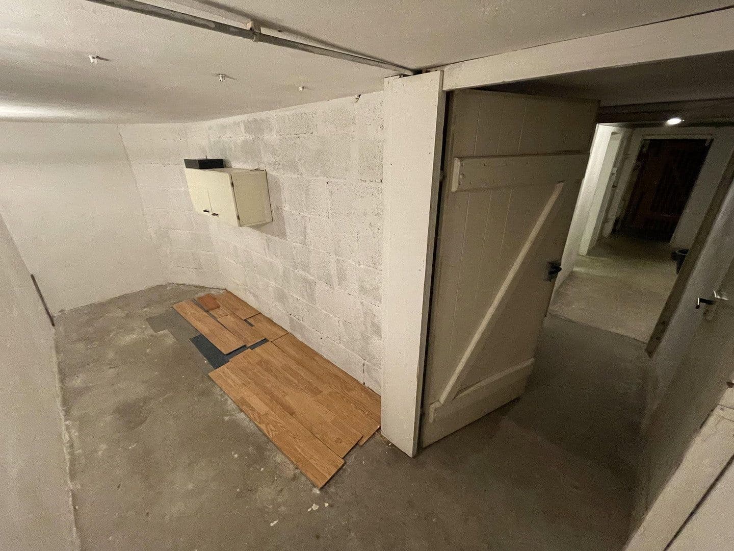 Prenájom bytu 3-izbový 55 m², Stuttgart, Bádensko-Wurttembersko Prenájom bytu 3-izbový 55 m², Stuttgart, Bádensko-Wurttembersko