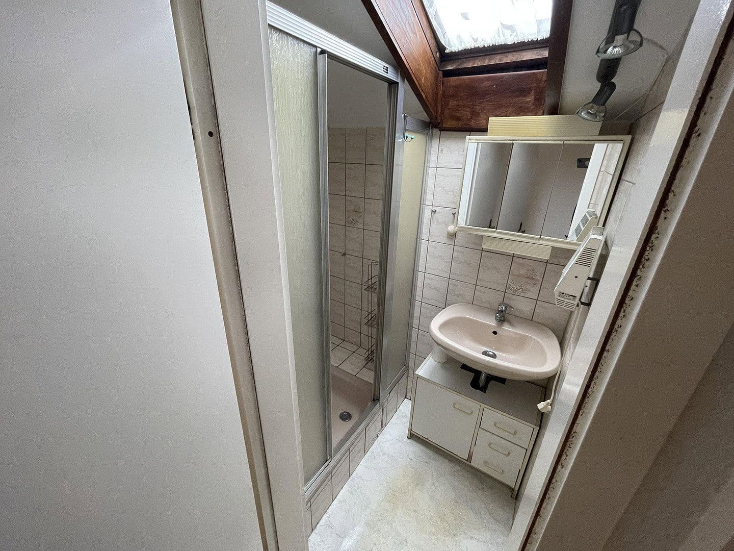 Prenájom bytu 3-izbový 55 m², Stuttgart, Bádensko-Wurttembersko Prenájom bytu 3-izbový 55 m², Stuttgart, Bádensko-Wurttembersko