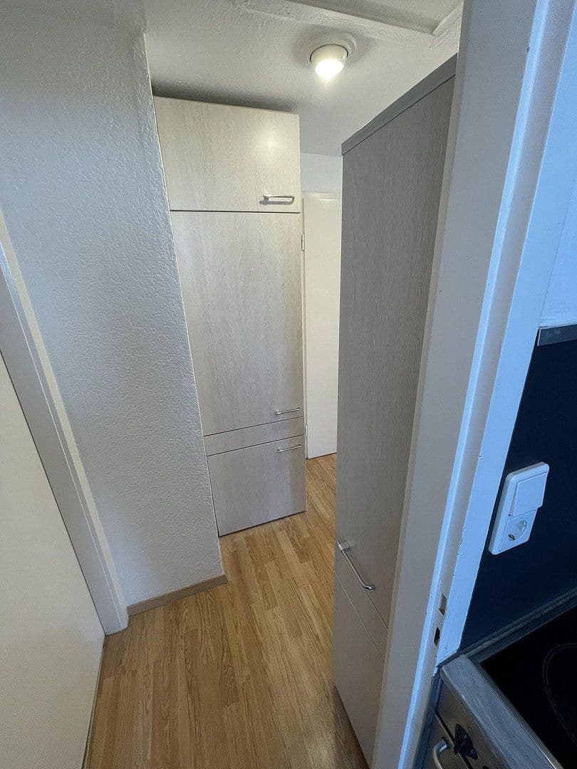 Prenájom bytu 3-izbový 55 m², Stuttgart, Bádensko-Wurttembersko Prenájom bytu 3-izbový 55 m², Stuttgart, Bádensko-Wurttembersko
