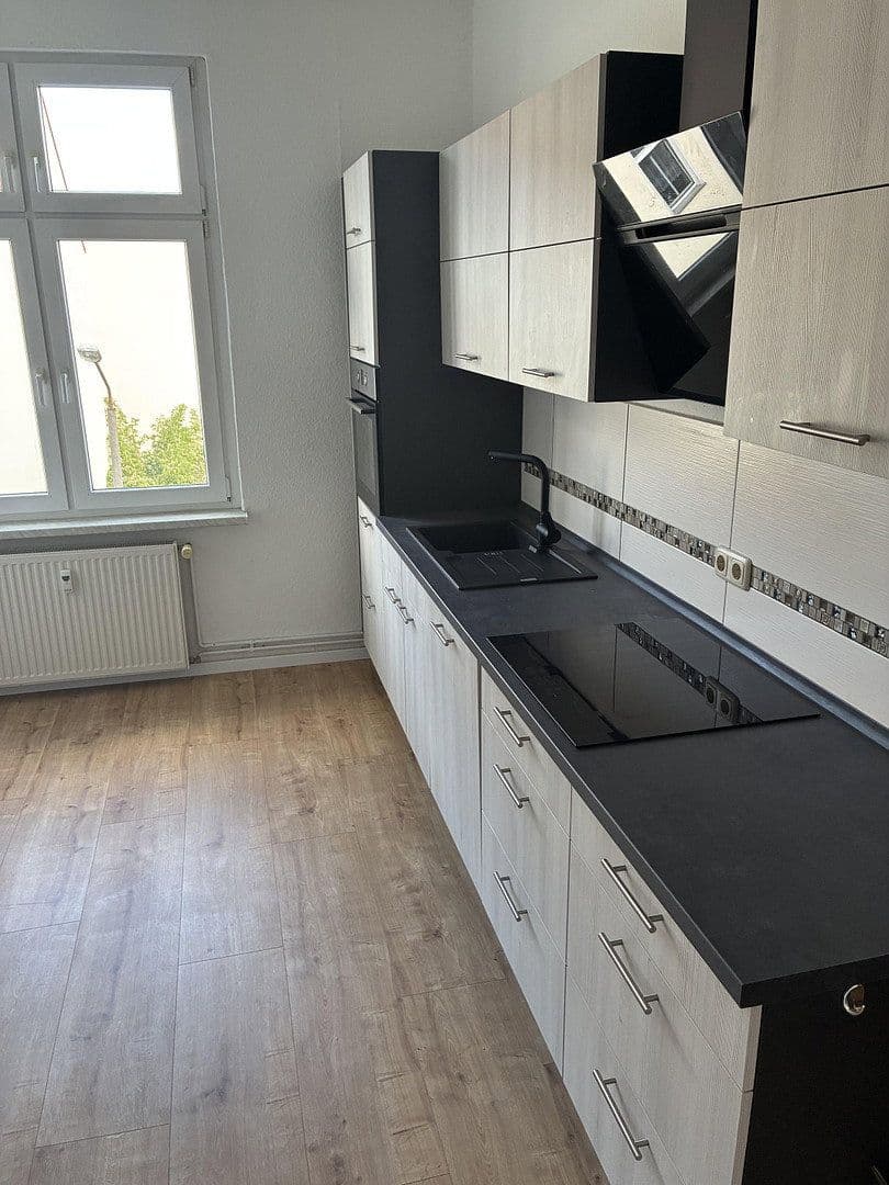 Prenájom bytu 2-izbový 74 m², Werderstr. 30, Dessau-Rosslau, Sasko-Anhaltsko Prenájom bytu 2-izbový 74 m², Werderstr. 30, Dessau-Rosslau, Sasko-Anhaltsko