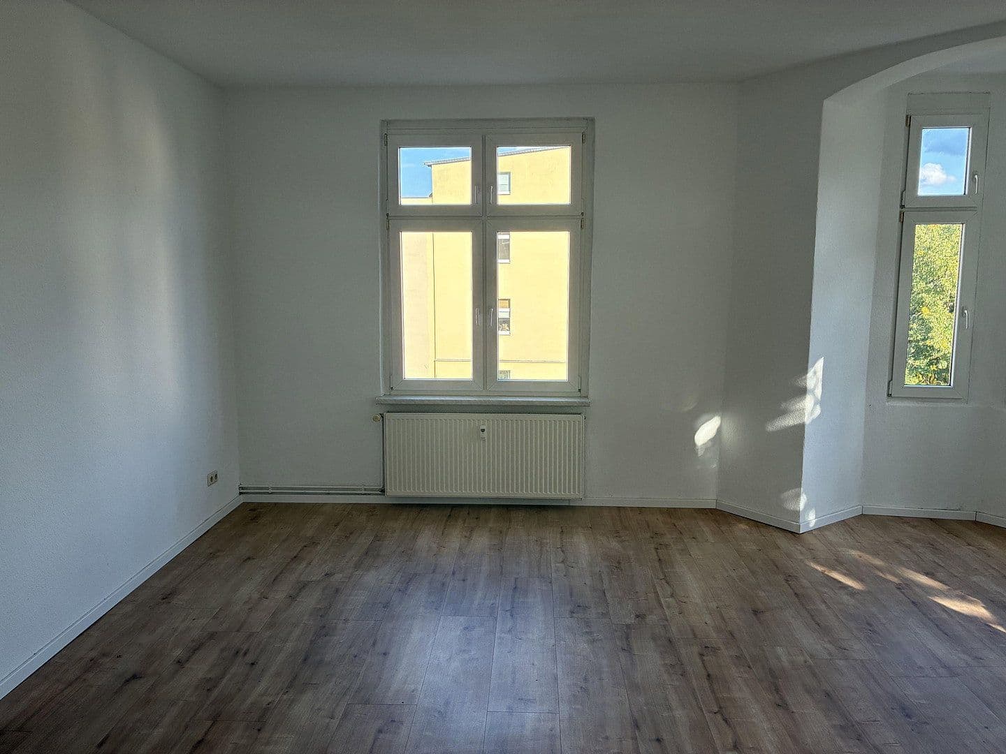 Prenájom bytu 2-izbový 74 m², Werderstr. 30, Dessau-Rosslau, Sasko-Anhaltsko Prenájom bytu 2-izbový 74 m², Werderstr. 30, Dessau-Rosslau, Sasko-Anhaltsko