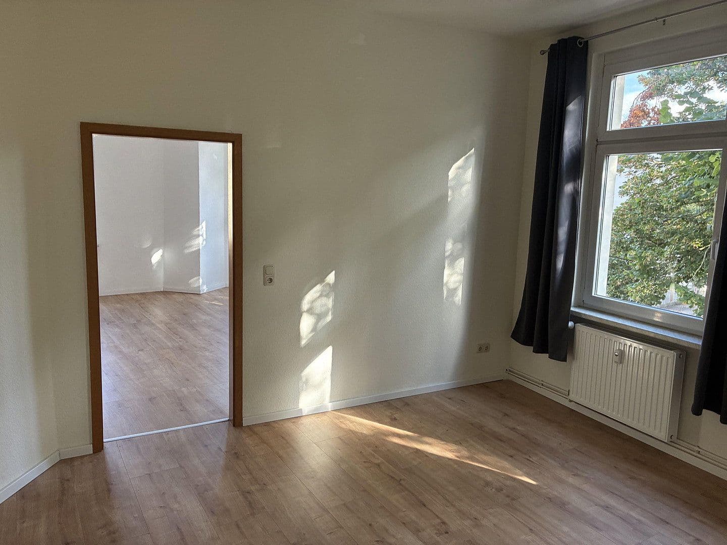Prenájom bytu 2-izbový 74 m², Werderstr. 30, Dessau-Rosslau, Sasko-Anhaltsko Prenájom bytu 2-izbový 74 m², Werderstr. 30, Dessau-Rosslau, Sasko-Anhaltsko