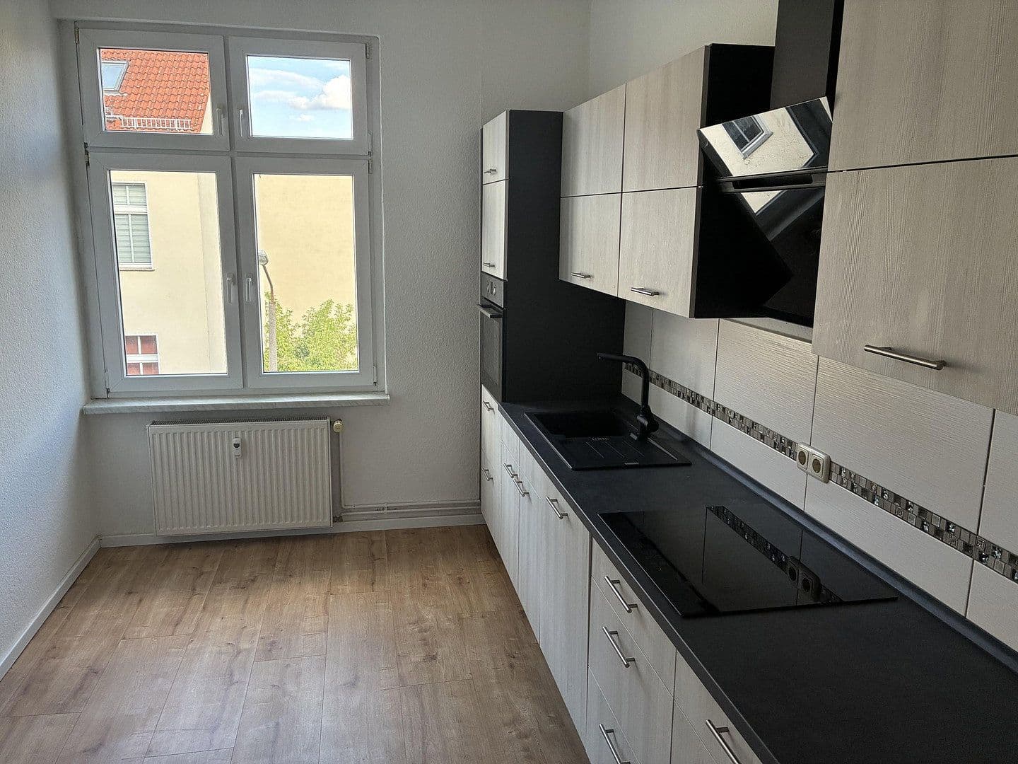 Prenájom bytu 2-izbový 74 m², Werderstr. 30, Dessau-Rosslau, Sasko-Anhaltsko Prenájom bytu 2-izbový 74 m², Werderstr. 30, Dessau-Rosslau, Sasko-Anhaltsko