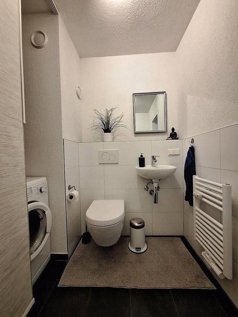 Predaj bytu 3-izbový 95 m², Karlsruhe, Bádensko-Wurttembersko Predaj bytu 3-izbový 95 m², Karlsruhe, Bádensko-Wurttembersko