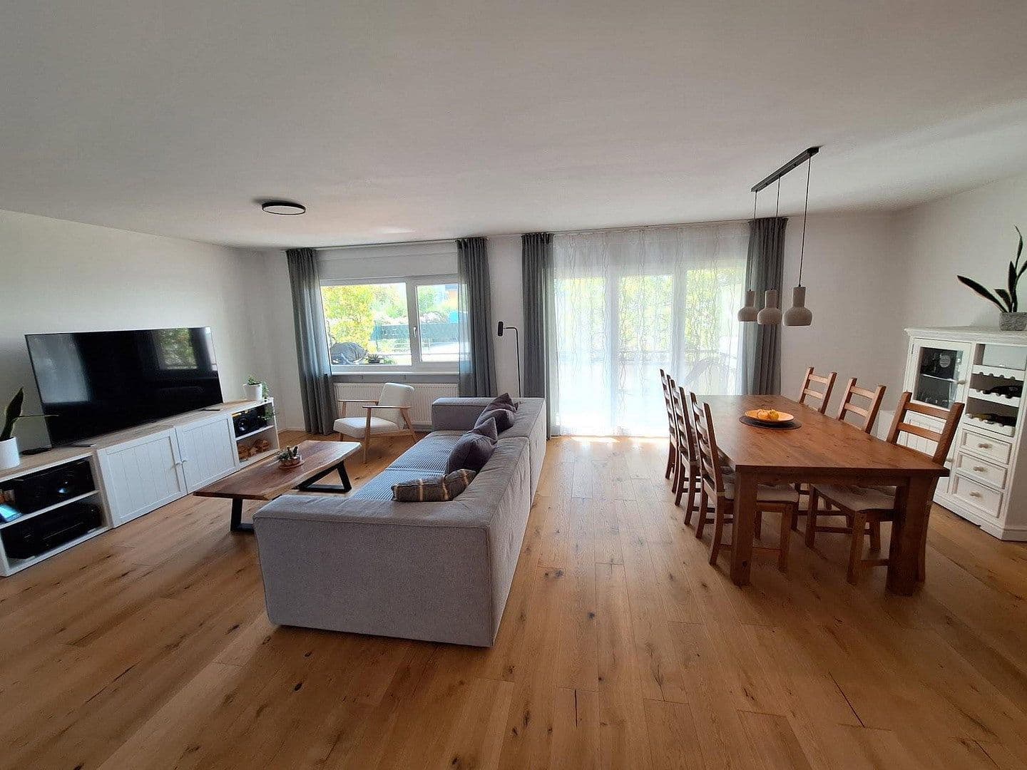 Predaj bytu 3-izbový 95 m², Karlsruhe, Bádensko-Wurttembersko Predaj bytu 3-izbový 95 m², Karlsruhe, Bádensko-Wurttembersko