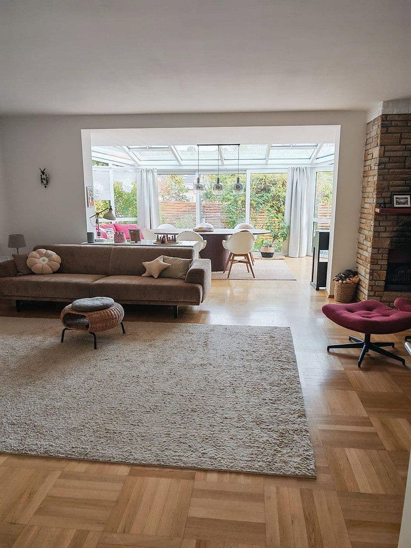 Predaj domu 170 m², pozemok 558 m², Harxheim, Porýnie-Falcko Predaj domu 170 m², pozemok 558 m², Harxheim, Porýnie-Falcko