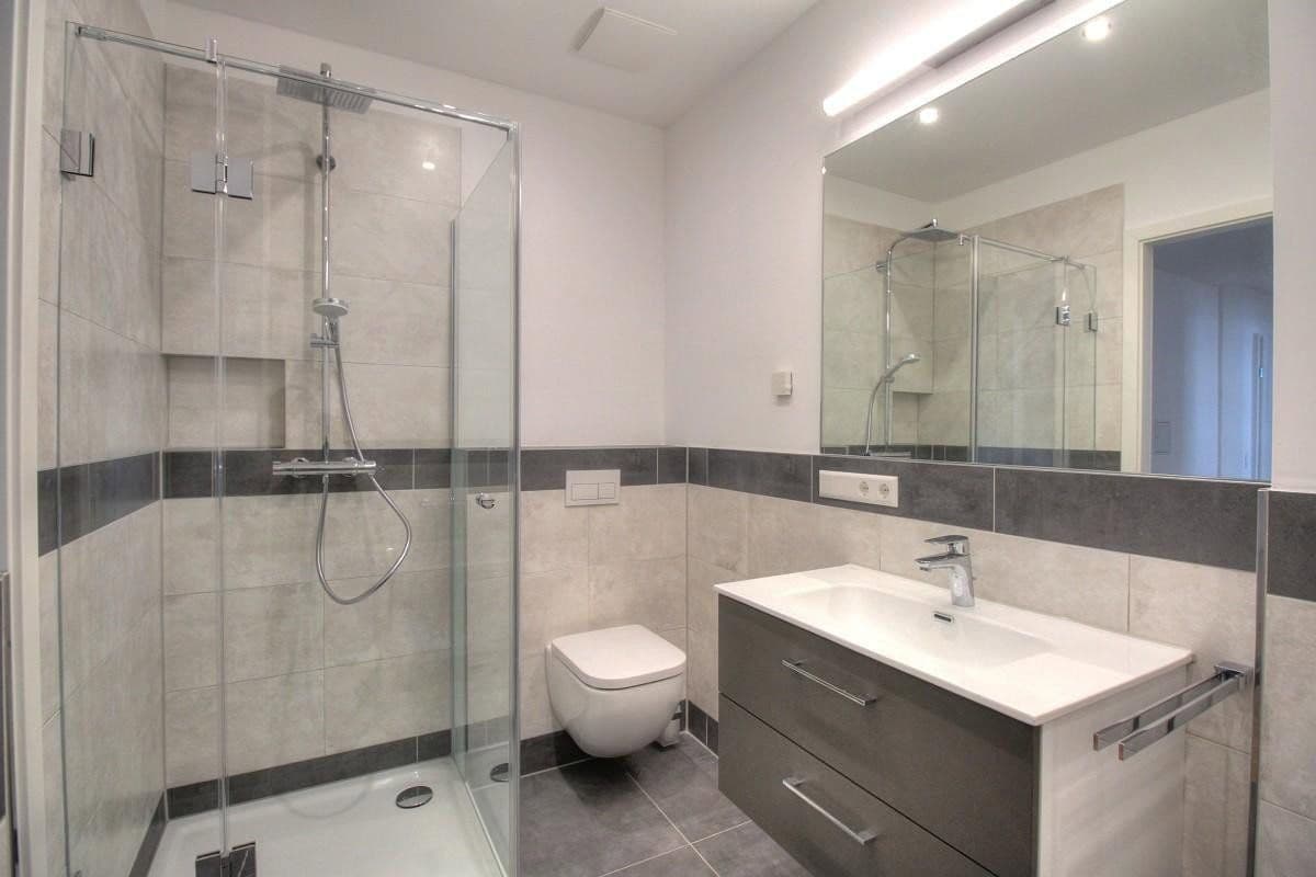 Prenájom bytu 3-izbový 96 m², Leipzig, Sasko Prenájom bytu 3-izbový 96 m², Leipzig, Sasko