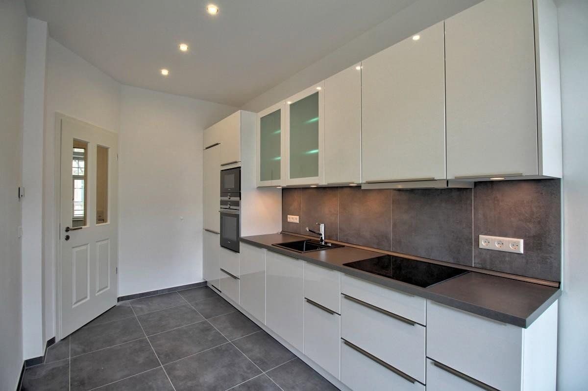 Prenájom bytu 3-izbový 96 m², Leipzig, Sasko Prenájom bytu 3-izbový 96 m², Leipzig, Sasko