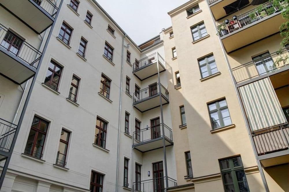 Prenájom bytu 3-izbový 96 m², Leipzig, Sasko Prenájom bytu 3-izbový 96 m², Leipzig, Sasko