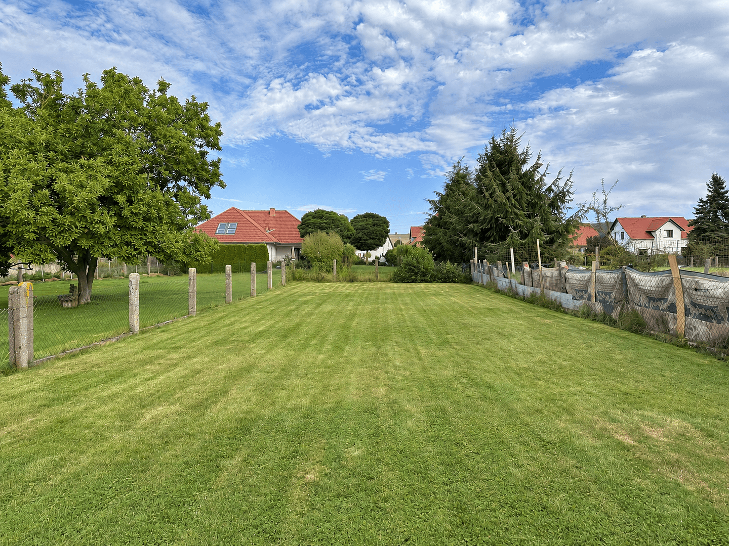 Predaj domu 247 m², pozemok 811 m², Lange Reihe 37, Katlenburg-Lindau, Dolné Sasko Predaj domu 247 m², pozemok 811 m², Lange Reihe 37, Katlenburg-Lindau, Dolné Sasko