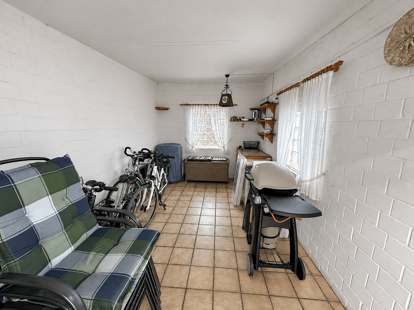 Predaj domu 247 m², pozemok 811 m², Lange Reihe 37, Katlenburg-Lindau, Dolné Sasko Predaj domu 247 m², pozemok 811 m², Lange Reihe 37, Katlenburg-Lindau, Dolné Sasko