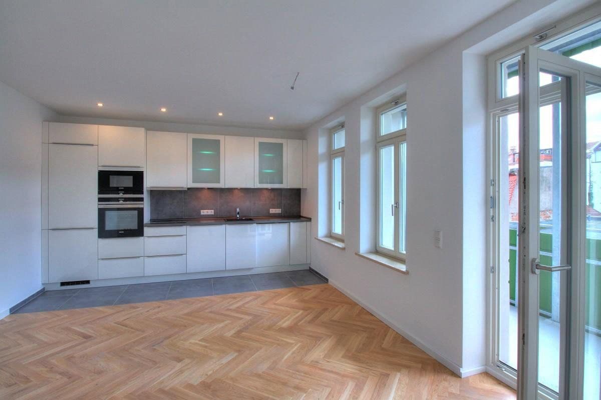 Prenájom bytu 3-izbový 75 m², Leipzig, Sasko Prenájom bytu 3-izbový 75 m², Leipzig, Sasko