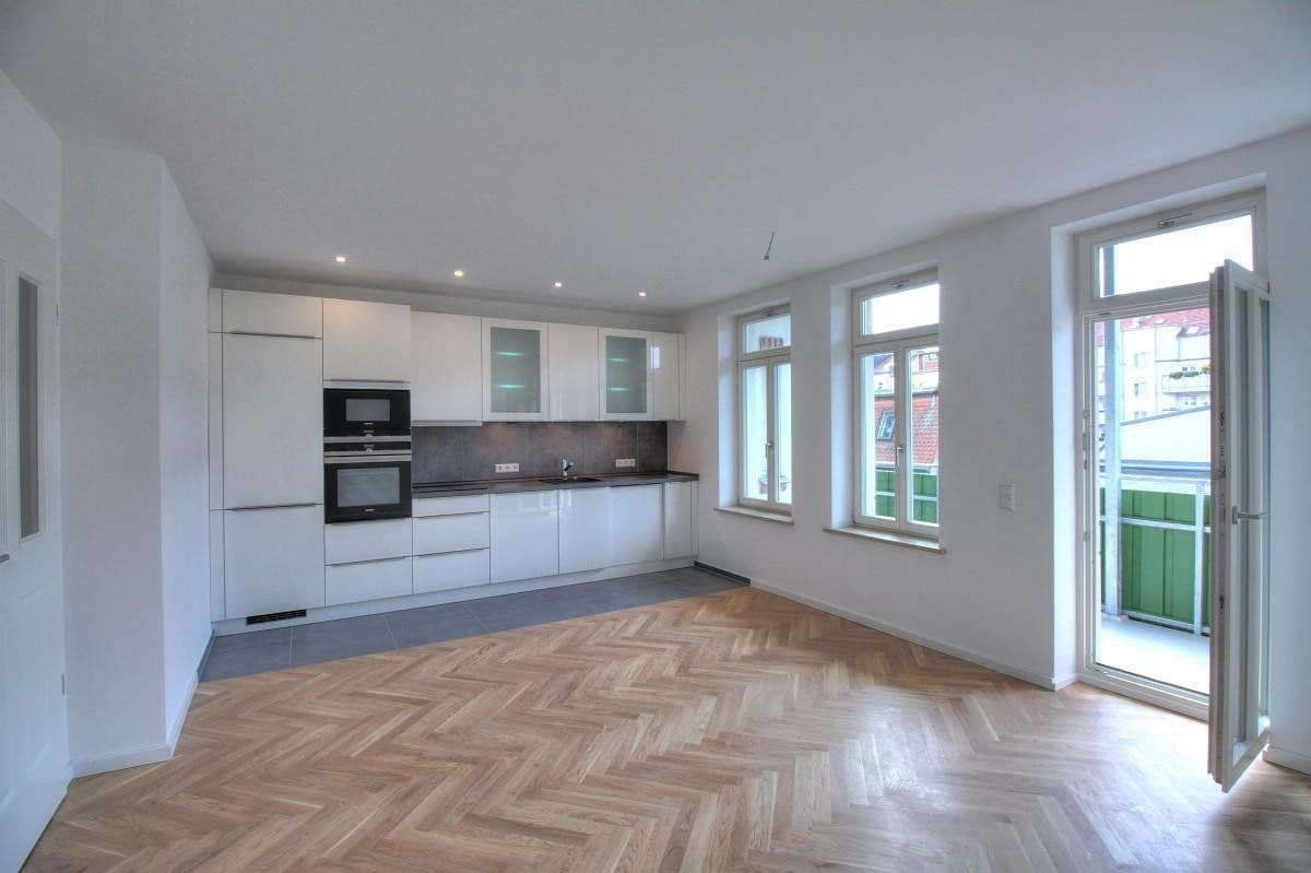 Prenájom bytu 3-izbový 75 m², Leipzig, Sasko Prenájom bytu 3-izbový 75 m², Leipzig, Sasko