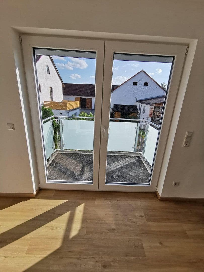 Prenájom bytu 3-izbový 72 m², Ingolstadt, Bavorsko Prenájom bytu 3-izbový 72 m², Ingolstadt, Bavorsko
