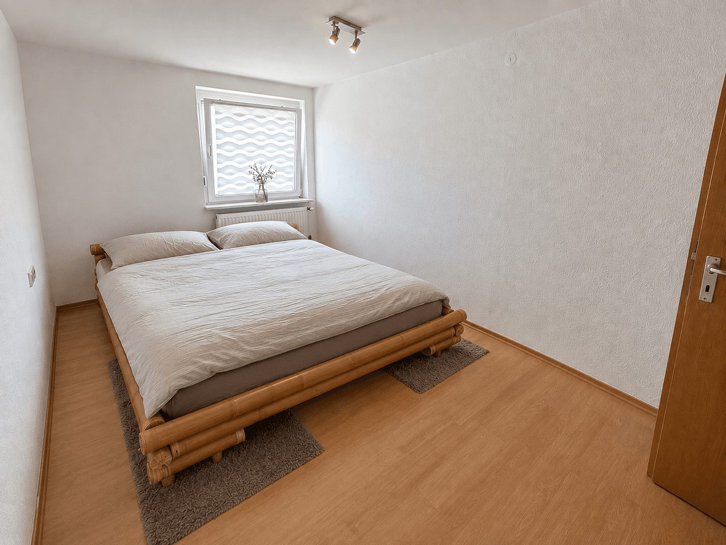 Prenájom domu 135 m², pozemok 200 m², Weingarten, Bádensko-Wurttembersko Prenájom domu 135 m², pozemok 200 m², Weingarten, Bádensko-Wurttembersko