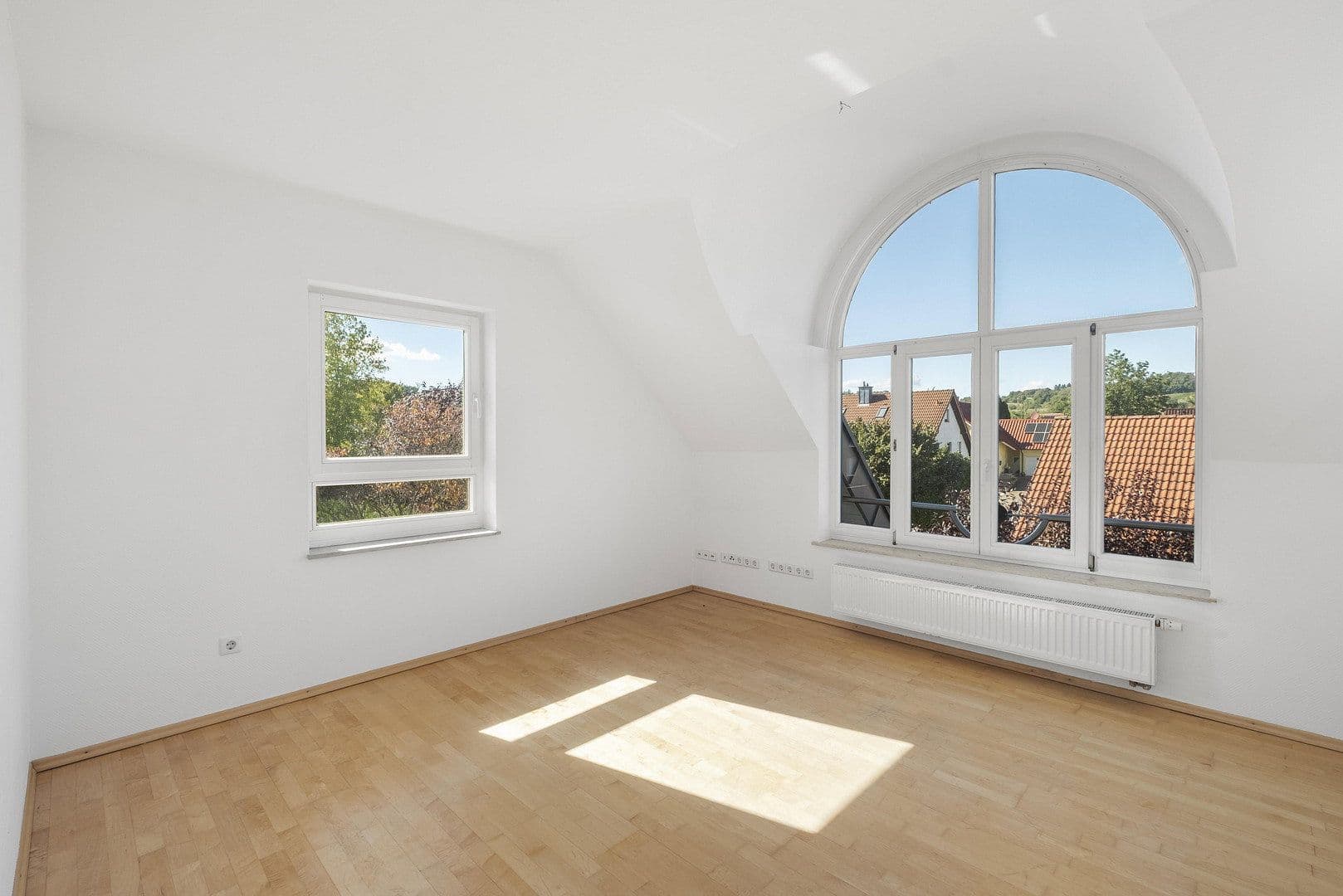 Predaj domu 240 m², pozemok 397 m², Sinsheim, Bádensko-Wurttembersko Predaj domu 240 m², pozemok 397 m², Sinsheim, Bádensko-Wurttembersko
