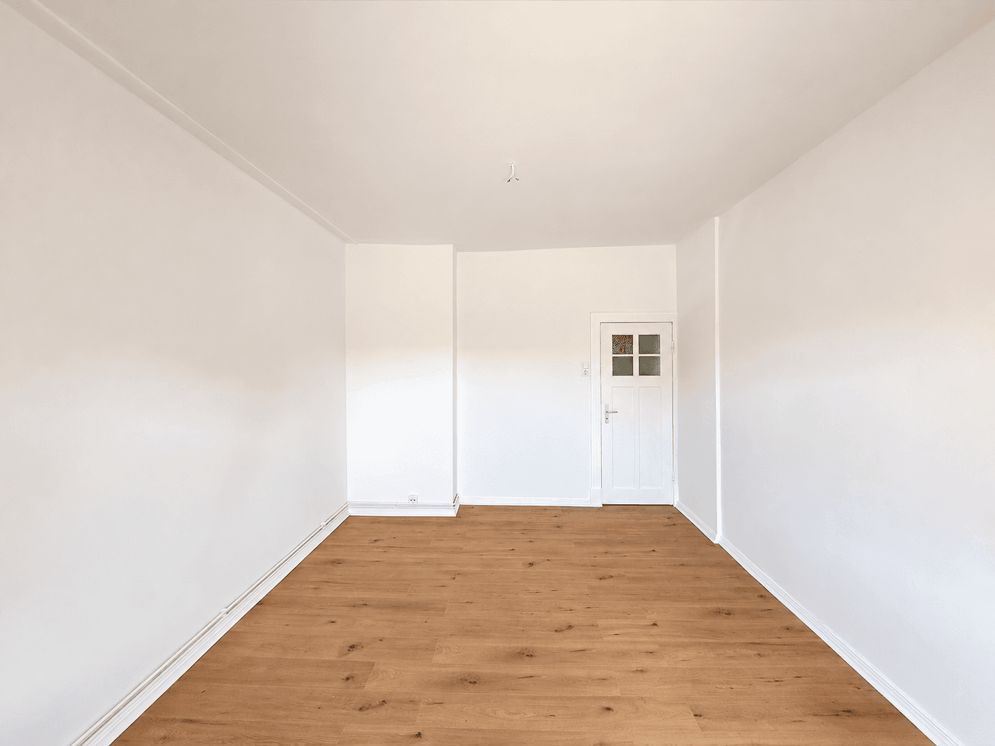 Predaj domu 613 m², pozemok 576 m², Wilhelmshaven, Dolné Sasko Predaj domu 613 m², pozemok 576 m², Wilhelmshaven, Dolné Sasko