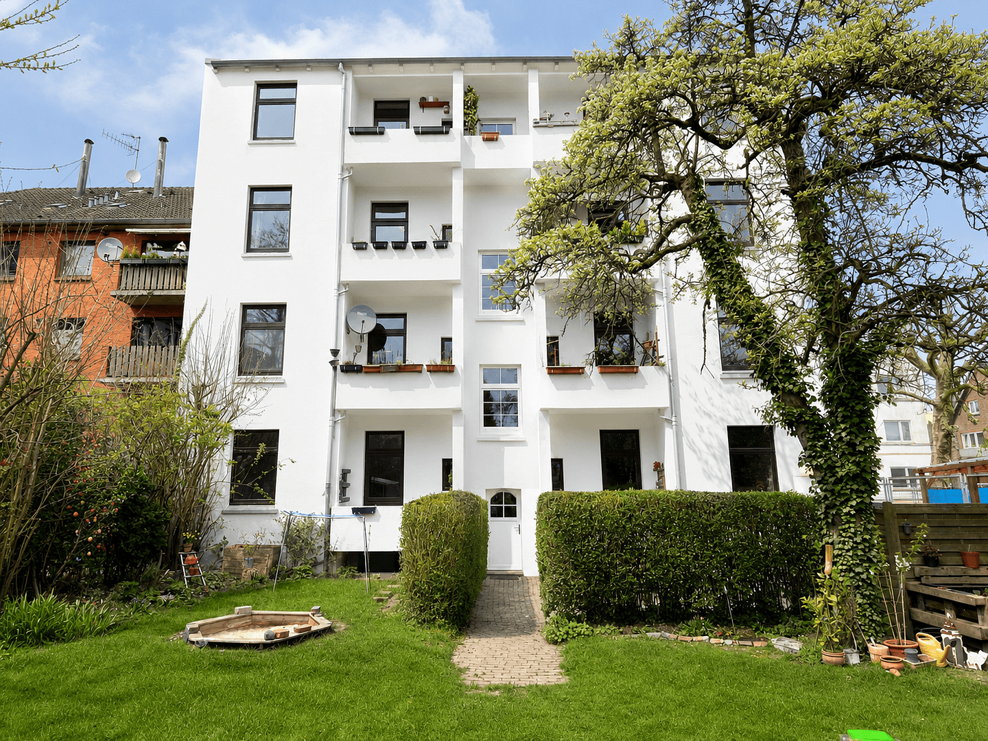 Predaj domu 613 m², pozemok 576 m², Wilhelmshaven, Dolné Sasko Predaj domu 613 m², pozemok 576 m², Wilhelmshaven, Dolné Sasko