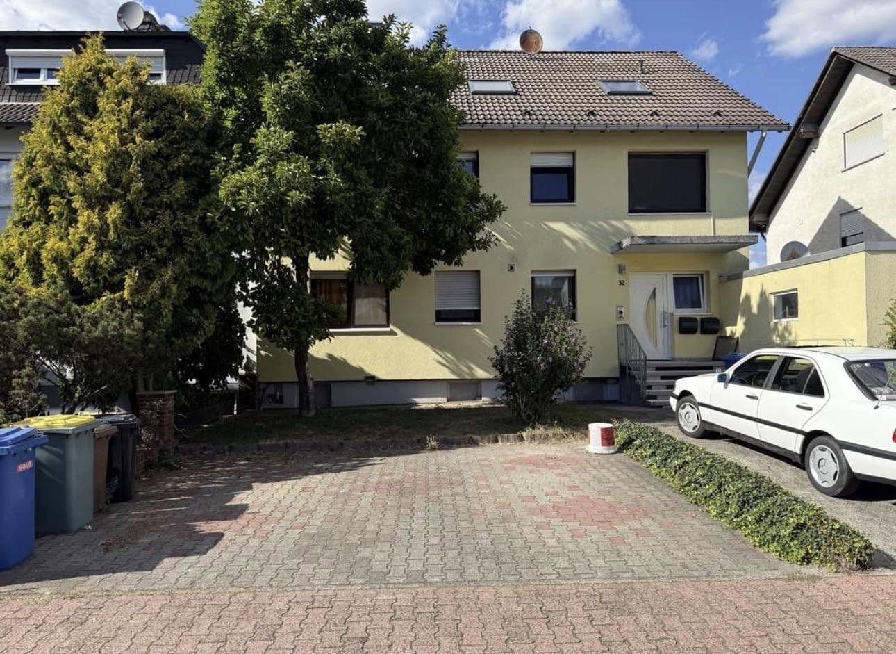 Prenájom bytu 7-izbový 152 m², Frankfurt, Hesensko Prenájom bytu 7-izbový 152 m², Frankfurt, Hesensko