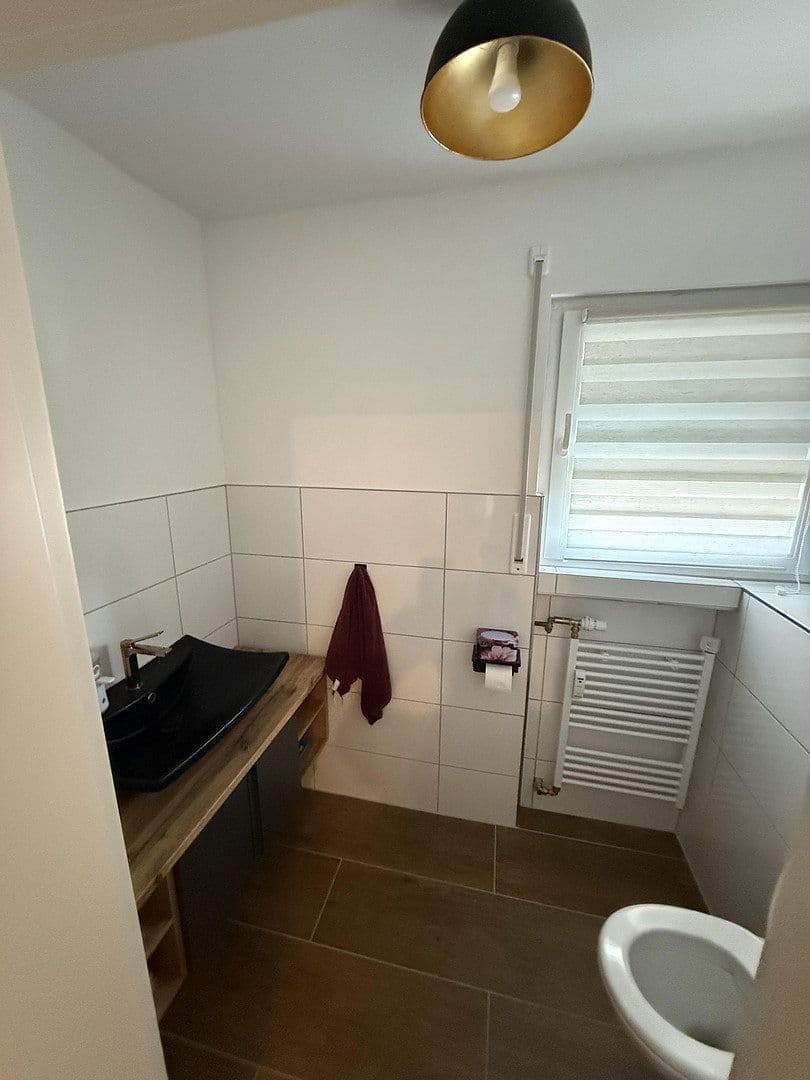 Prenájom bytu 7-izbový 152 m², Frankfurt, Hesensko Prenájom bytu 7-izbový 152 m², Frankfurt, Hesensko