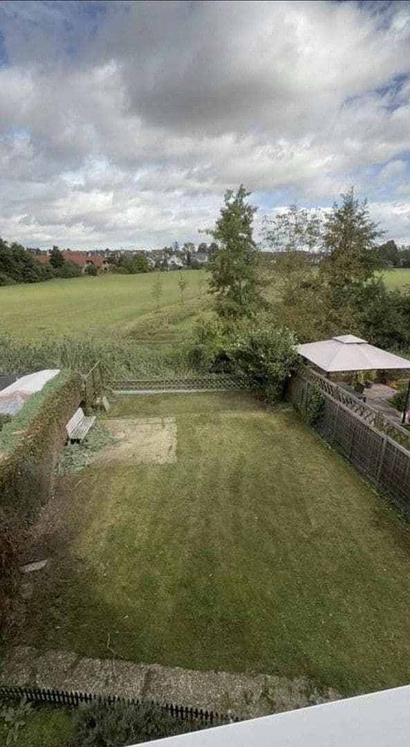 Prenájom bytu 7-izbový 152 m², Frankfurt, Hesensko Prenájom bytu 7-izbový 152 m², Frankfurt, Hesensko