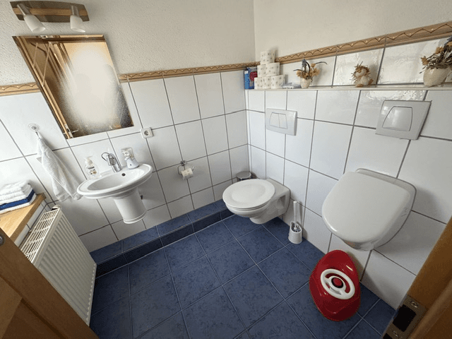 Predaj domu 184 m², pozemok 1.076 m², Ostrach, Bádensko-Wurttembersko Predaj domu 184 m², pozemok 1.076 m², Ostrach, Bádensko-Wurttembersko