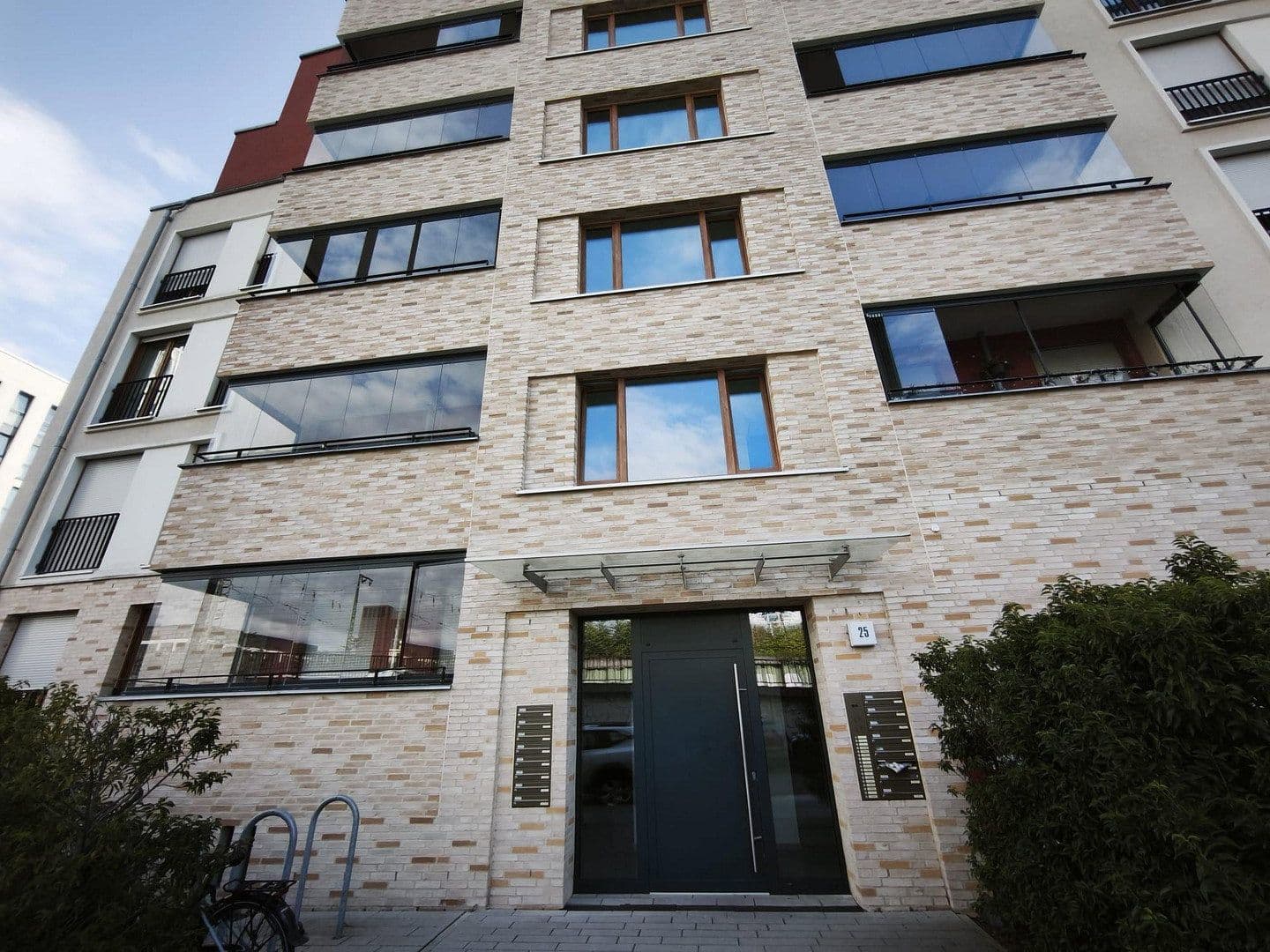 Prenájom bytu 2-izbový 51 m², Günderrodestr 25, Frankfurt am Main, Hesensko Prenájom bytu 2-izbový 51 m², Günderrodestr 25, Frankfurt am Main, Hesensko