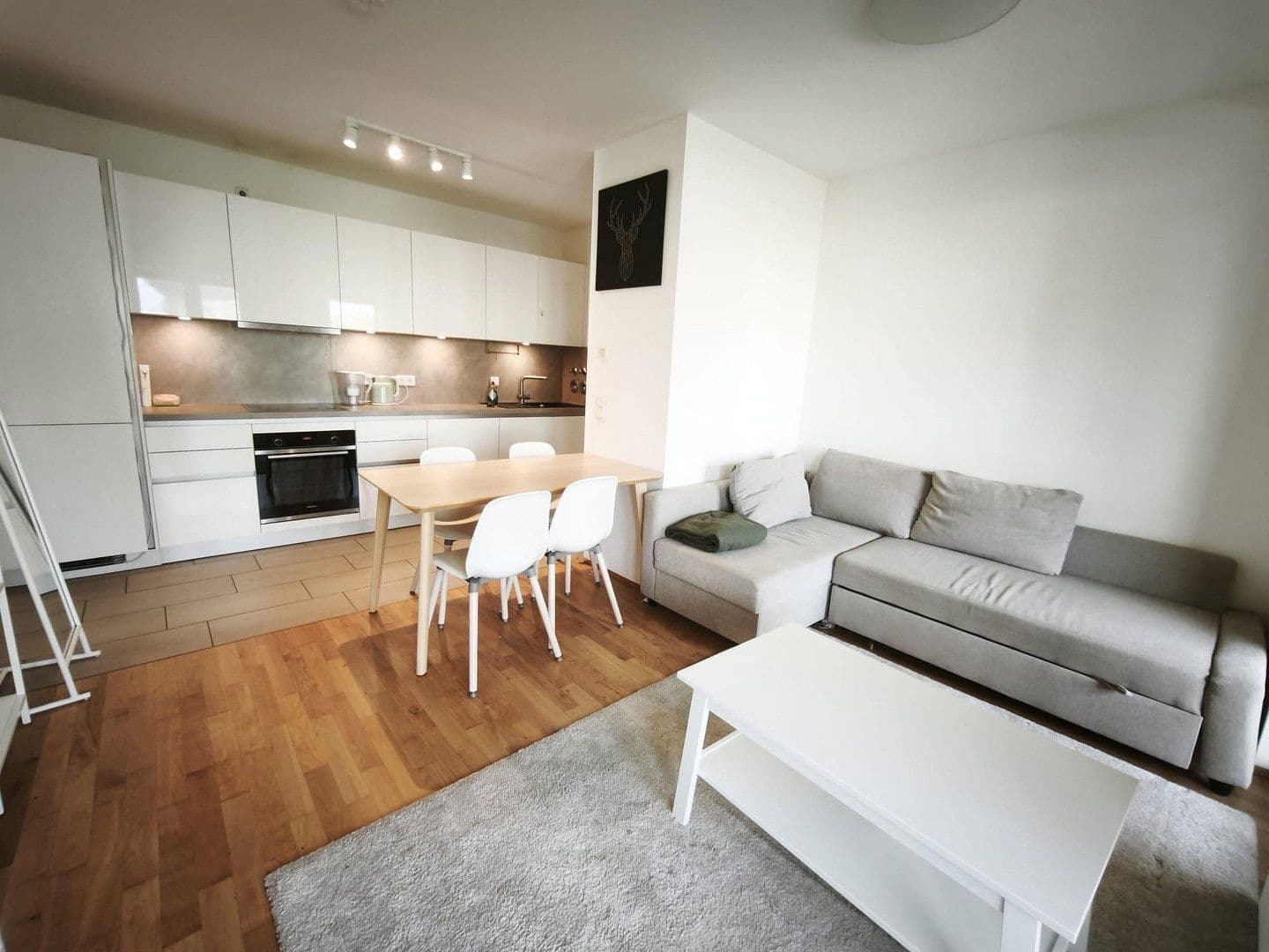 Prenájom bytu 2-izbový 51 m², Günderrodestr 25, Frankfurt am Main, Hesensko Prenájom bytu 2-izbový 51 m², Günderrodestr 25, Frankfurt am Main, Hesensko