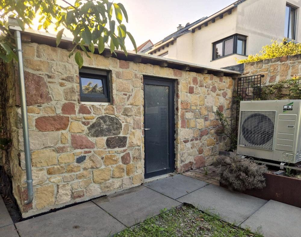 Predaj domu 260 m², pozemok 980 m², Hanhofen, Porýnie-Falcko Predaj domu 260 m², pozemok 980 m², Hanhofen, Porýnie-Falcko