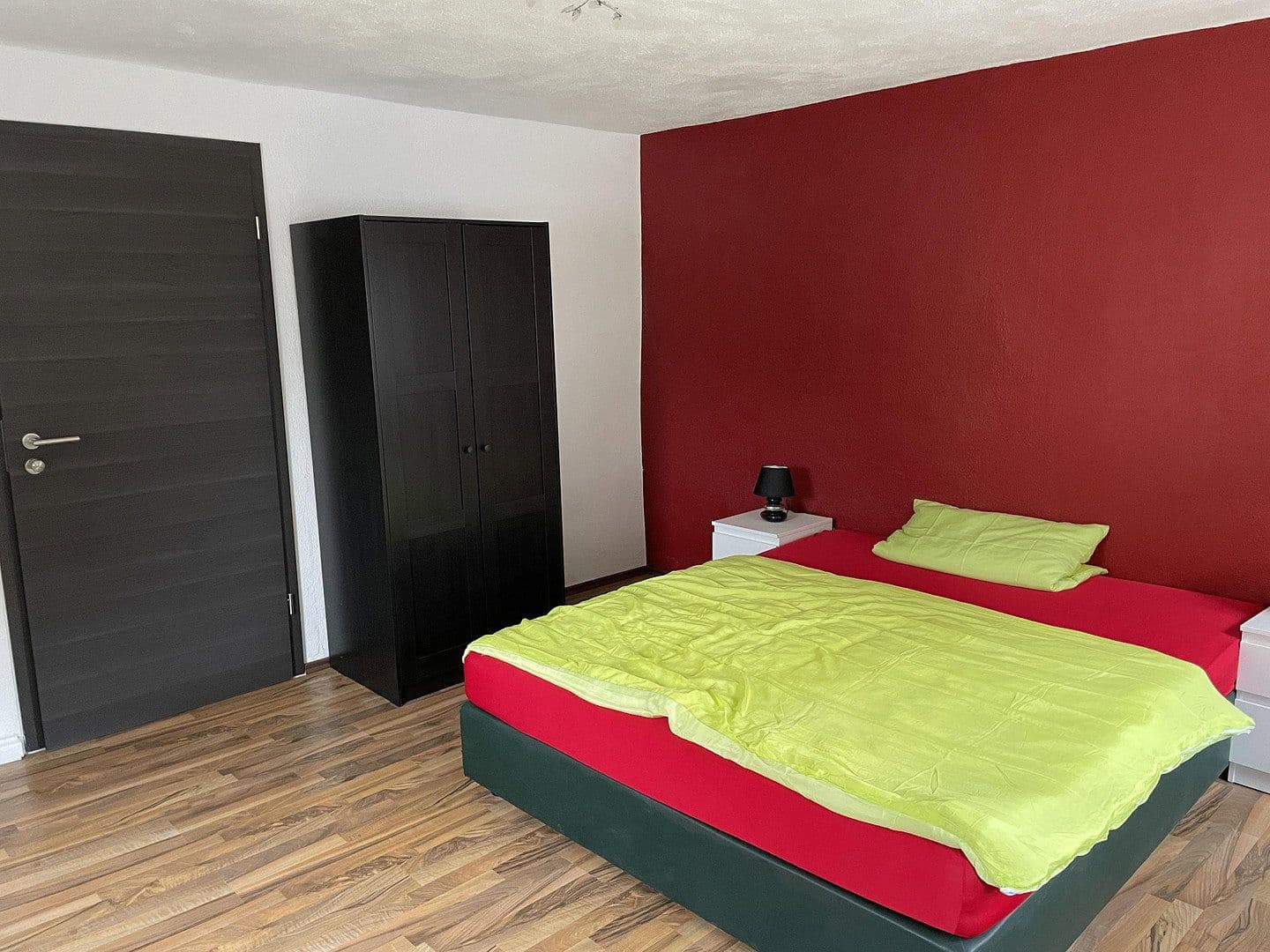 Predaj domu 400 m², pozemok 750 m², Neue Bergstraße 30, Landshut, Bavorsko Predaj domu 400 m², pozemok 750 m², Neue Bergstraße 30, Landshut, Bavorsko
