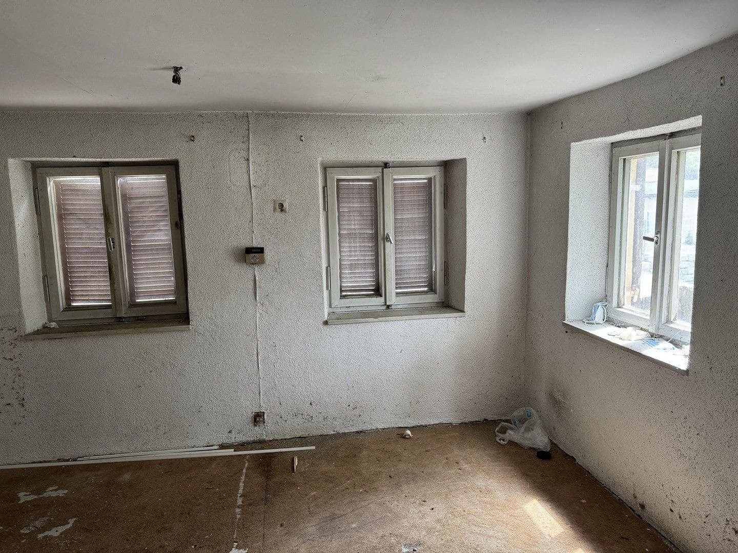 Predaj domu 400 m², pozemok 750 m², Neue Bergstraße 30, Landshut, Bavorsko Predaj domu 400 m², pozemok 750 m², Neue Bergstraße 30, Landshut, Bavorsko