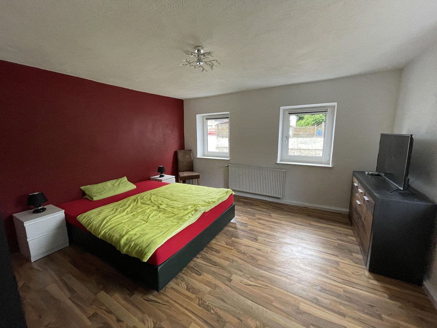 Predaj domu 400 m², pozemok 750 m², Neue Bergstraße 30, Landshut, Bavorsko Predaj domu 400 m², pozemok 750 m², Neue Bergstraße 30, Landshut, Bavorsko