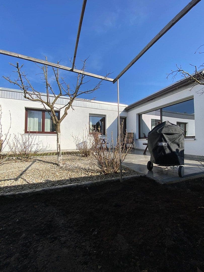 Predaj domu 163 m², pozemok 299 m², Bayreuth, Bavorsko Predaj domu 163 m², pozemok 299 m², Bayreuth, Bavorsko